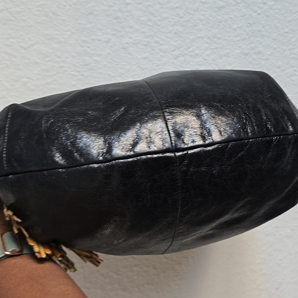 HOBO Elegant Black Leather Hobo Bag WITH TASSEL - Picture 6 of 16